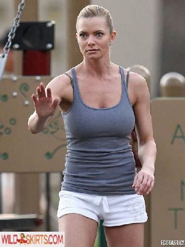 Jaime Pressly nude pictures